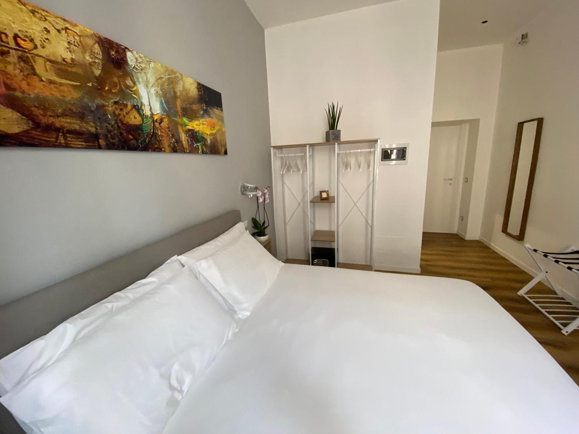 Belltower Elegans Hotel Rome Exterior photo
