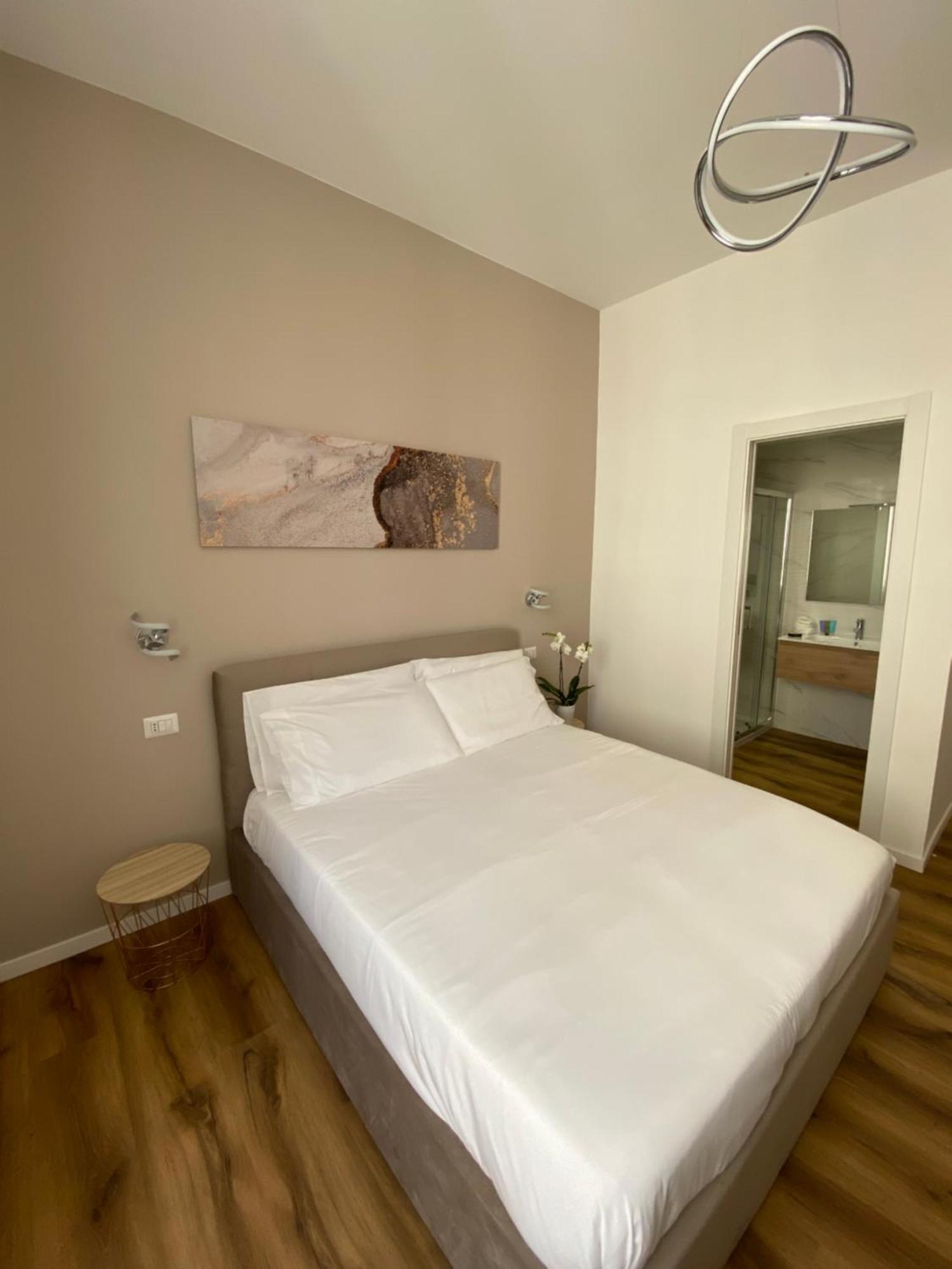 Belltower Elegans Hotel Rome Exterior photo