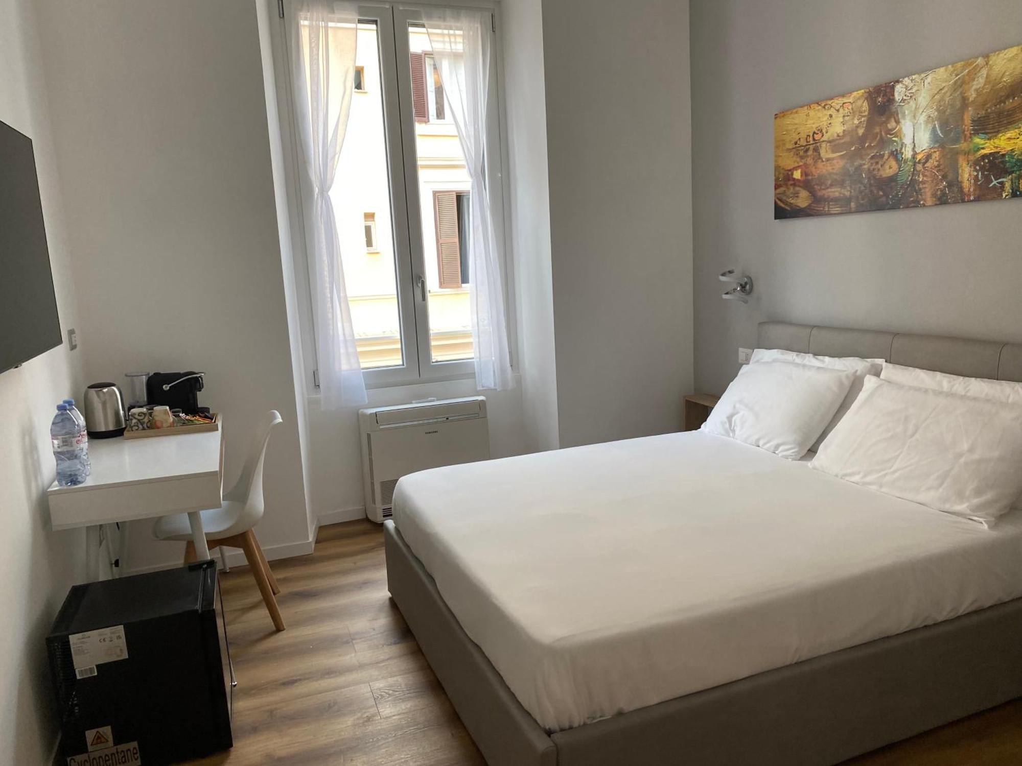 Belltower Elegans Hotel Rome Exterior photo